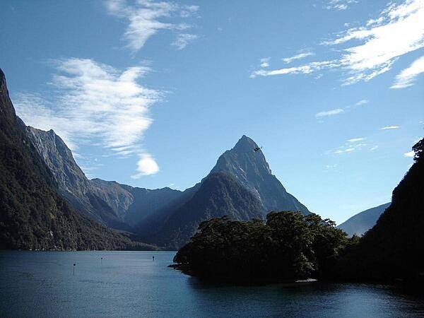 Milford Sound in Fiordland National Park, South Island.