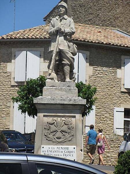 World War I memorial in the Gordes village square.