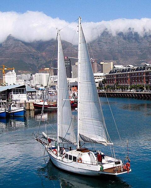 The picturesque Victoria and Alfred Waterfront in Cape Town, affords photographers a wide range of opportunities. With Table Mountain as a scenic backdrop, marine vessels of all kinds can be seen coming and going from this working harbor and residential marina.