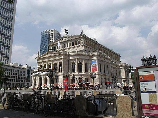 Inaugurated in 1880, the Alte Oper (Old Opera House) in Frankfurt still serves as a major concert hall, as well as a site for plays. Operas, however, are performed in the new Oper Frankfurt (Frankfurt Opera).