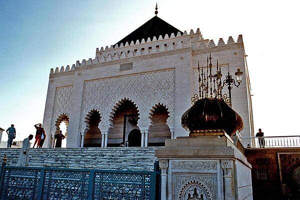 The Mausoleum of Mohammed V in Rabat contains the tombs of the king and his two sons, the late King Hassan II and Prince Abdallah.