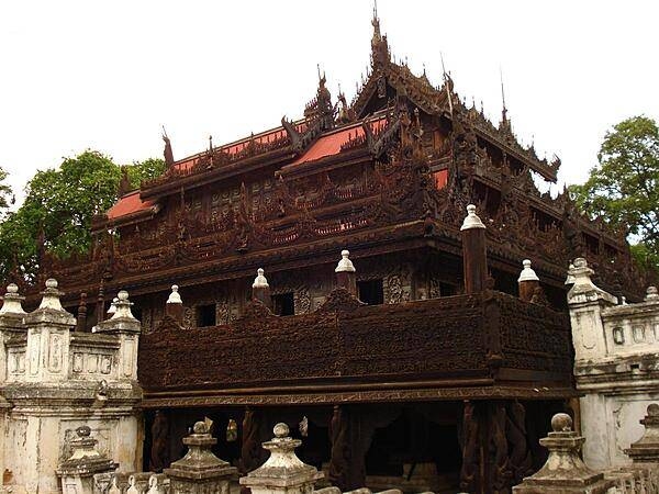 The Shwenandaw Kyaung Temple was originally part of the royal palace in Amarapura but was moved to nearby Mandalay where is remains today. King Mindo died in the building in 1878 and it was later converted into a monastery dedicated to his memory. The building is made of teak and has intricate wood carvings located throughout the structure.