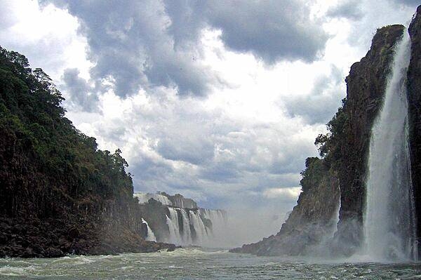 Comprised of over 275 separate waterfalls, Iguazu Falls straddles the border between Argentina and Brazil.