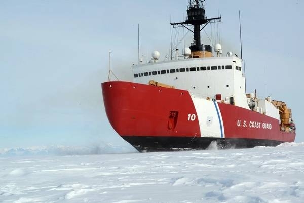 The US Coast Guard Cutter Polar Star enroute to the McMurdo Station, Antarctica, 15 January 2017.