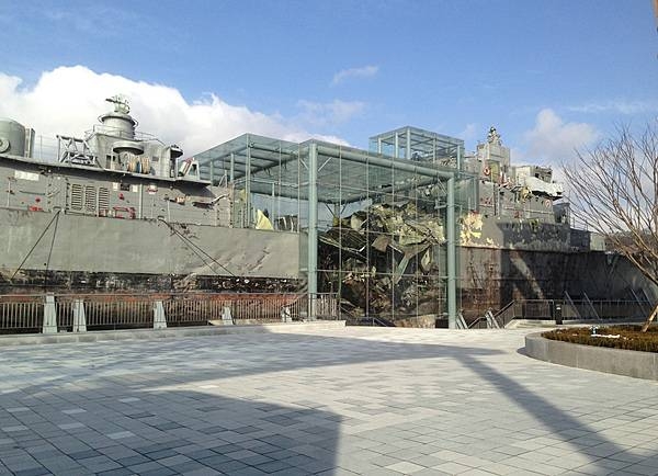 The salvaged remains of the Republic of Korea Navy ship Cheonan on display in a memorial museum in Pyeongtaek. The vessel sank on 26 March 2010 off the country's west coast near Baengnyeong Island in the Yellow Sea, killing 46 of 104 seamen. The cause of the sinking remains in dispute, but an investigation carried out by a team of international experts from South Korea, the US, the UK, Canada, Australia, and Sweden concluded on 20 May 2010 that the warship had been sunk by a North Korean torpedo fired by a midget submarine.