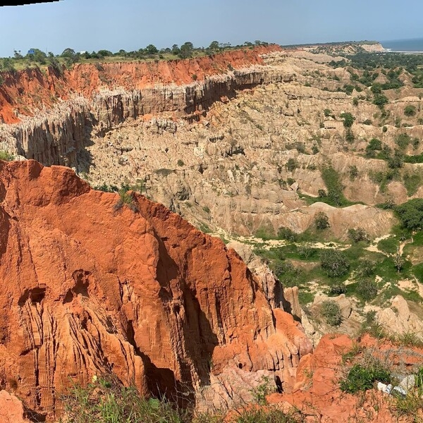 Located 40 km (24.9 mi) south of Luanda, Angola, is the stunning geologic formation known as Miradouro da Lua (Portuguese for “Viewpoint of the Moon”). The distinctive tri-color (orange, white, tan) cliffs were carved by wind and rain erosion and to some look like a setting from another planet or, per the name, the moon.