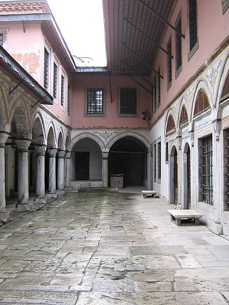 Courtyard of the Sultan's Consorts and Concubines in the Topkapi Palace in Istanbul, Turkey.