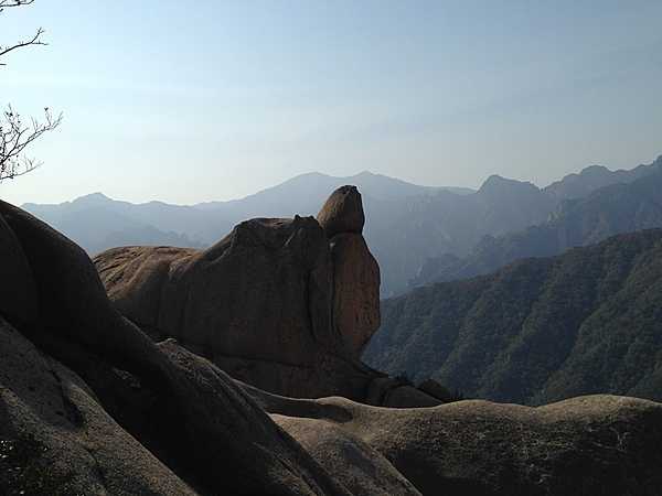A view from the trail that ascends to Daecheongbong peak in South Korea's Seorak National Park.
