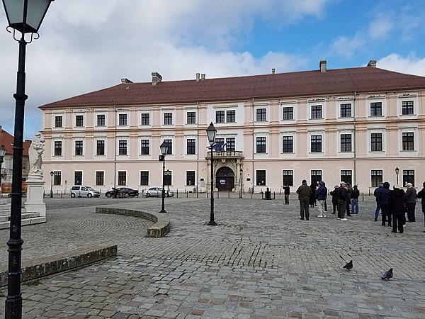 The Palace of the Slavonian General Command in Osijek is the former headquarters building for the Slavonian Military Frontier (part of the Habsburg Military Frontier guarding the border with Ottoman Empire). Constructed between 1724 and 1726, it is a synthesis of Renaissance and Baroque styles. Built on the orders of Prince Eugene of Savoy,  it was the seat of the General Command between 1736 and 1786. From 1736 to 1745, it was also the administrative seat for the Kingdom of Slavonia. Today it serves as the office of the rector for the University of Osijek. Located on the northern side of the Holy Trinity square in Tvrđa, it is one of the symbols of Osijek and Croatia and is featured on the reverse of the Croatian 200-kuna banknote.
