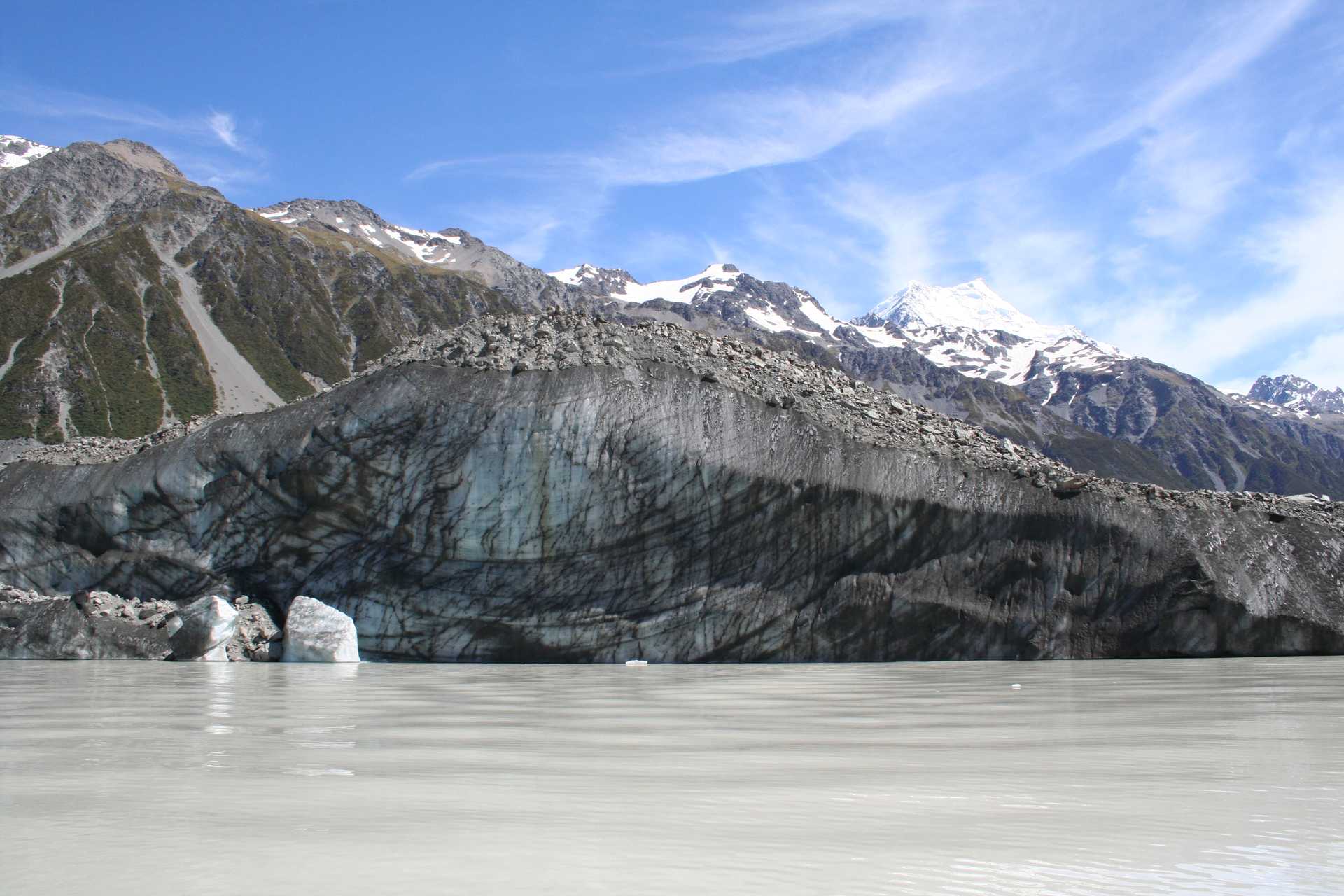 Glacial lake at Aoraki/Mount Cook National Park on New Zealand's South Island.