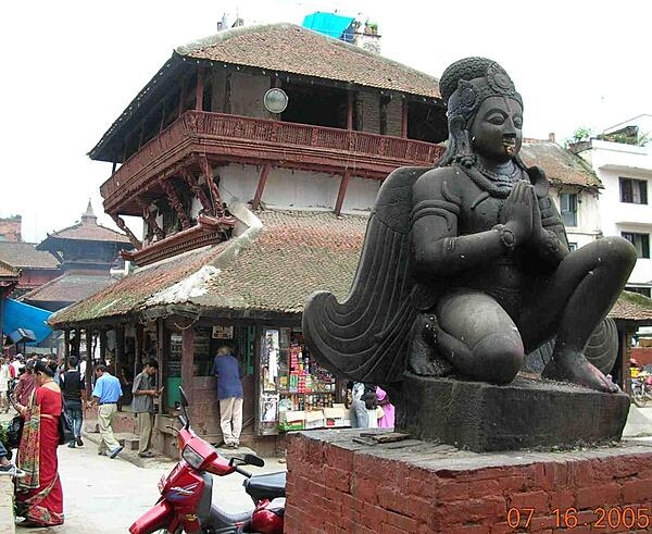 A building and statue in Durbar Square, Kathmandu.