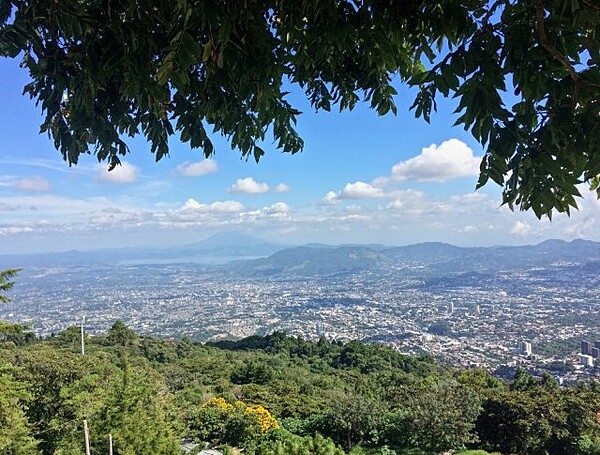San Salvador (Holy Savior) has been the capital of El Salvador since 1839. It is located on the Ace Chaute River in the Boquerón Volcano Valley, a region of high seismic activity.  Devastated by earthquakes in 1854, 1873, 1917, and 1986 and by heavy floods in 1934, it has been reconstructed with modern government buildings, scenic parks, and plazas. San Salvador has a tropical wet and dry climate, and enjoys very warm to hot weather all year round.