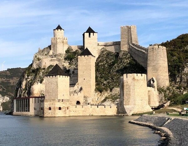 Smederevo Fortress, located 45 km (28 mi) southeast of Belgrade, Serbia, is in the center of the city of Smederevo. The fortification was built between 1427 and 1439 as a temporary capital of Serbia during the Middle Ages, after Belgrade was given to the Hungarians.