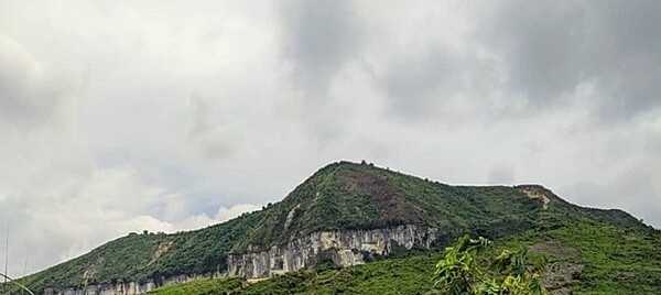 Mount Mangengenge is located southeast of Kinshasa and overlooks the capital city; it is part of the Crystal Mountains range. Mount Mangengenge is a pilgrimage site for many Congolese. The path of ascent is punctuated with crucifix sculptures and it has a large cross at the summit.